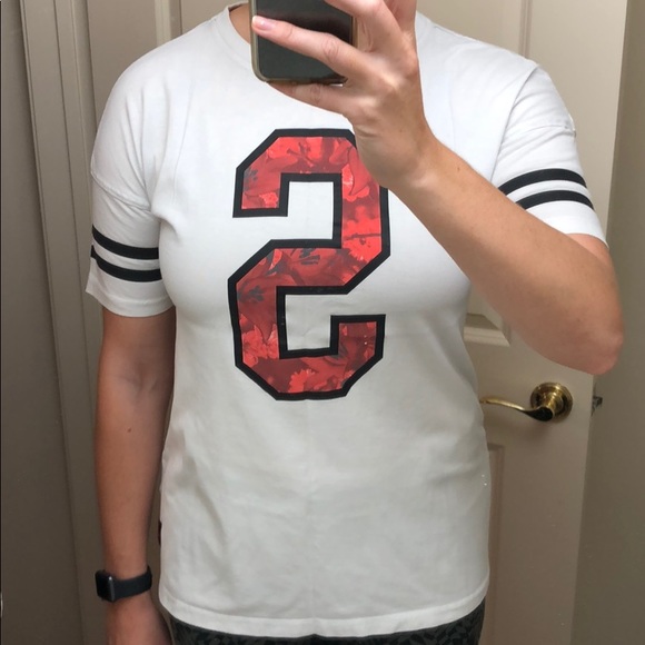 Nike Women’s Baseball Tee - Picture 2 of 3